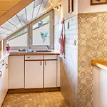 Laulina Apartment *