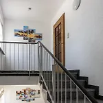 Laulina Apartment