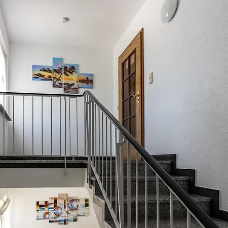 Laulina Apartamento